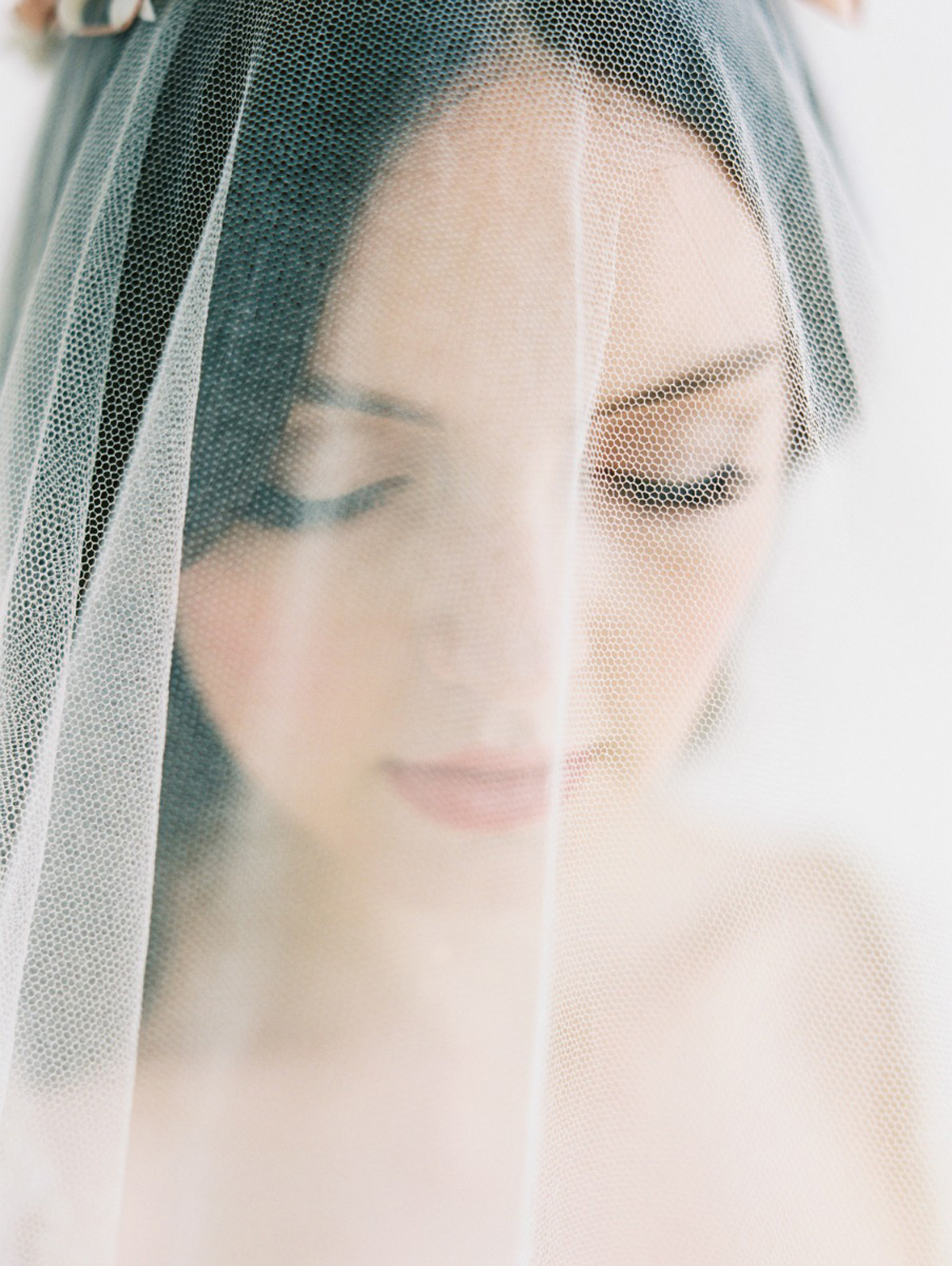 La Belle - classic, contemporary, fine art and romantic handmade wedding veils, headpieces and bridal adornments.