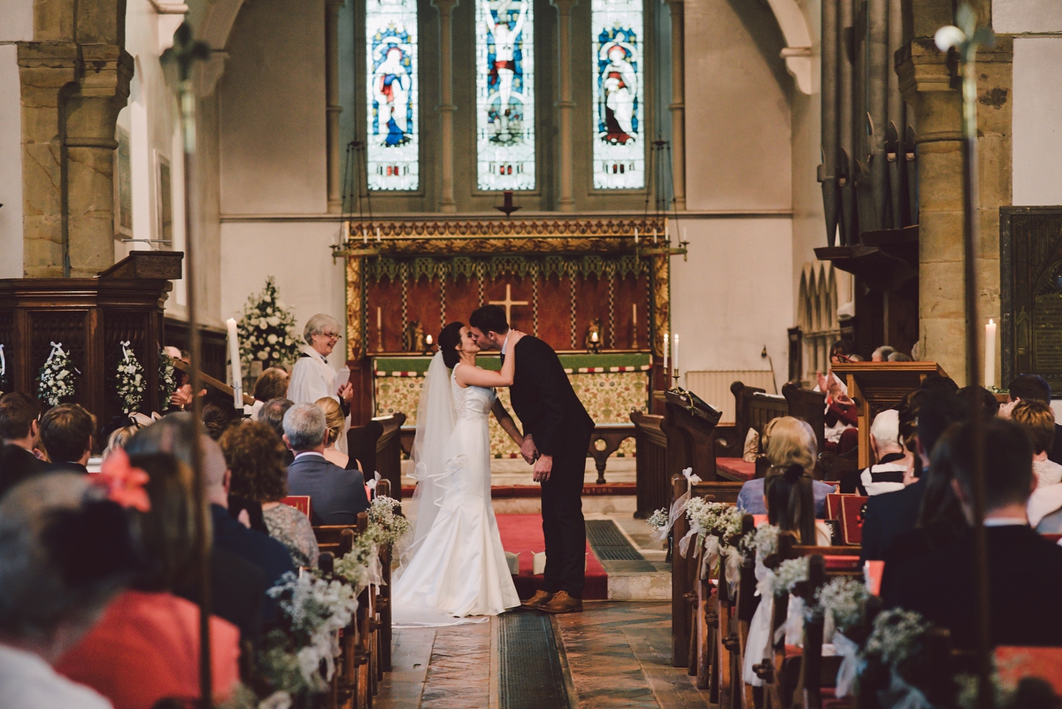 NinaOliWeddingPhotoRobertaMatis0253 - An Elegant Sincerity Gown for a Rustic and Handmade Spring Country Barn Wedding Roberta Matis - Wedding Photographer
