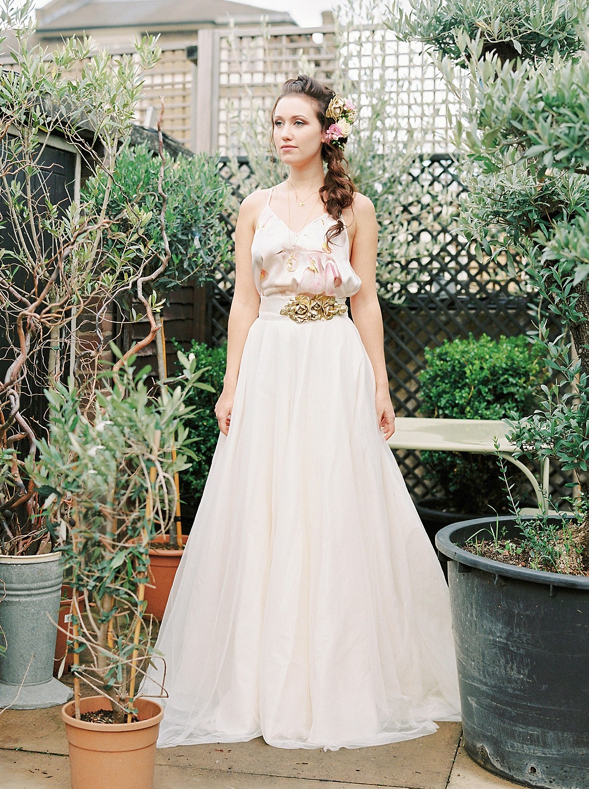 Leafy green, gold and ‘elegant luxe’ inspiration for brides. Shoot styling + concept by The Wedding Bazaar, film photography by Georgina Harrison.