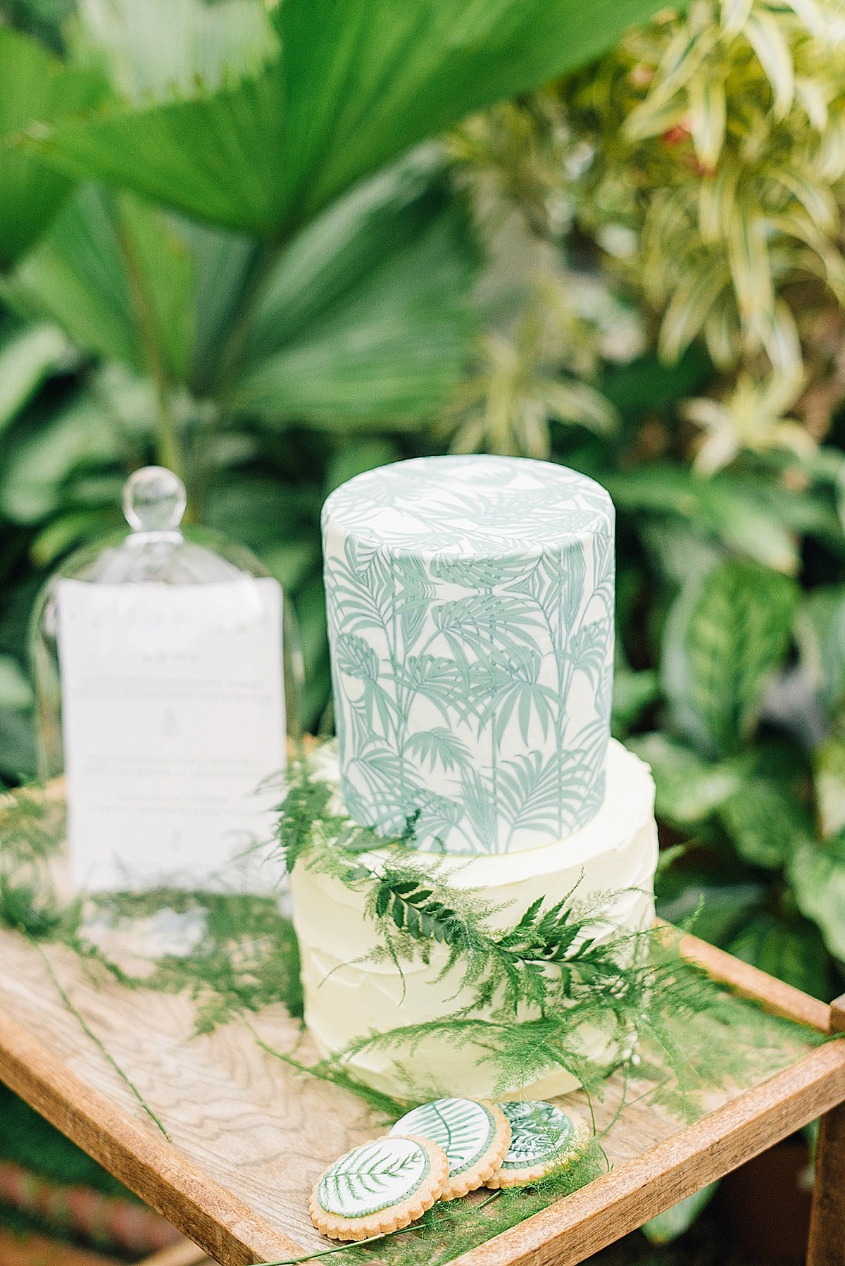 Leafy green, gold and ‘elegant luxe’ inspiration for brides. Shoot styling + concept by The Wedding Bazaar, film photography by Georgina Harrison.