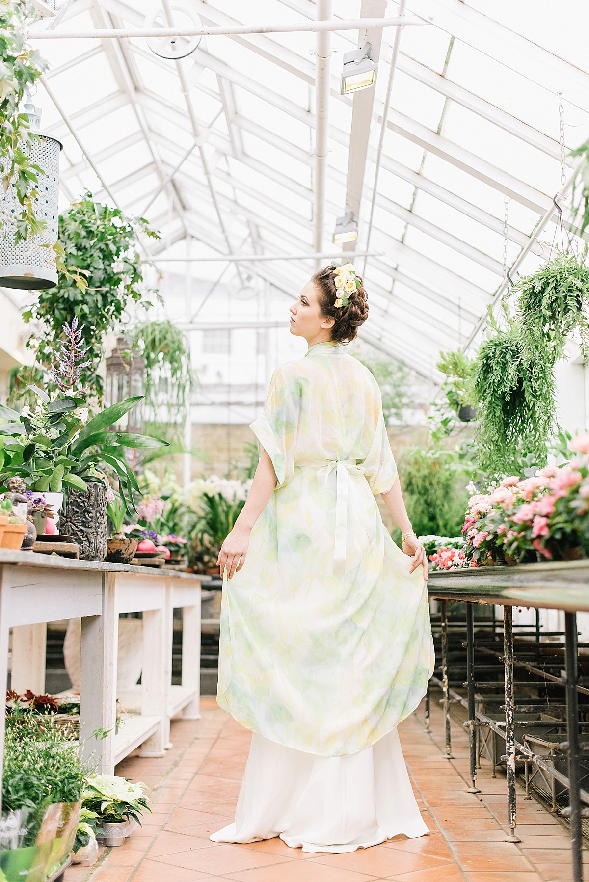 Leafy green, gold and ‘elegant luxe’ inspiration for brides. Shoot styling + concept by The Wedding Bazaar, film photography by Georgina Harrison.