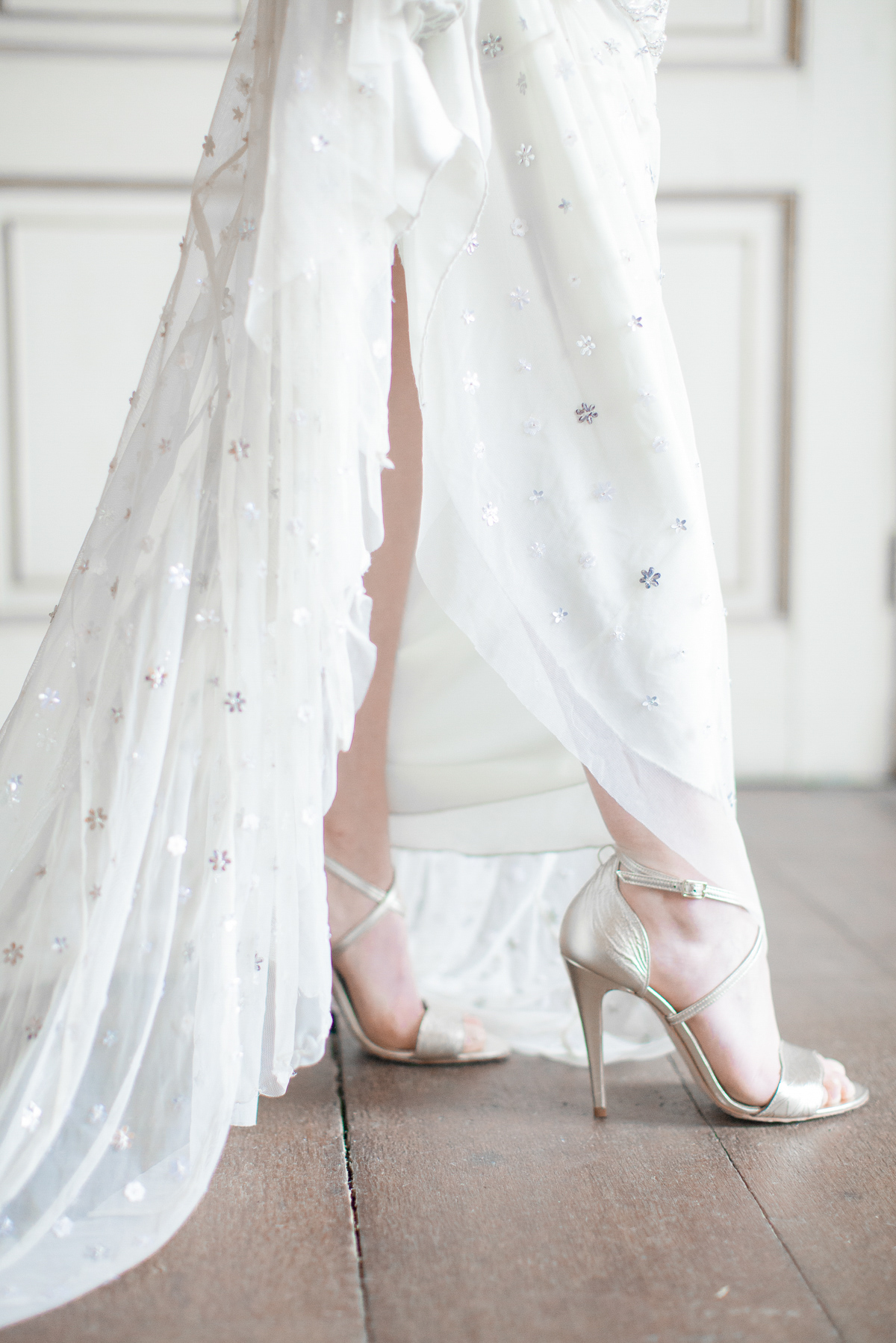 Opulent glamour inspiration for brides. Photography by Kerry Bartlett.