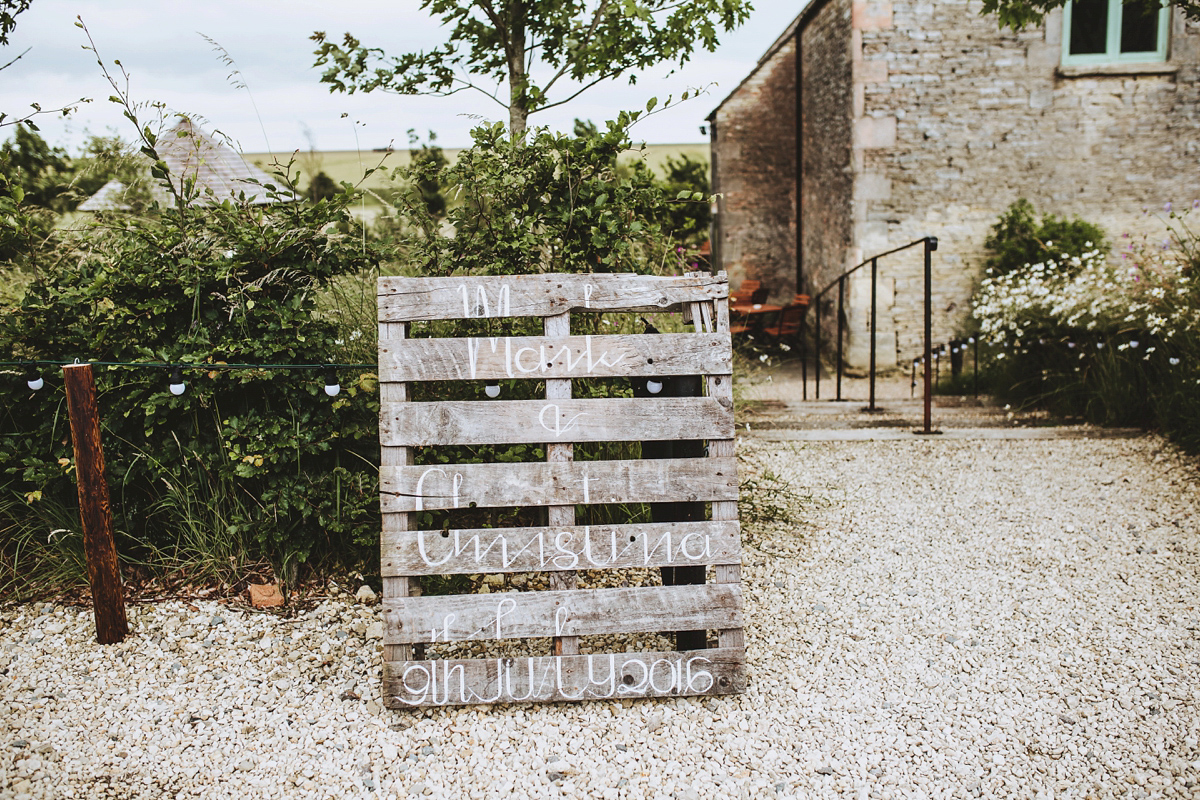 Chrissie wore a Stephanie Allin gown for her wedding at Cripps Barn in the Cotswolds. Photography by Frankee Victoria. Chrissie wore a Stephanie Allin gown for her wedding at Cripps Barn in the Cotswolds. Photography by Frankee Victoria.