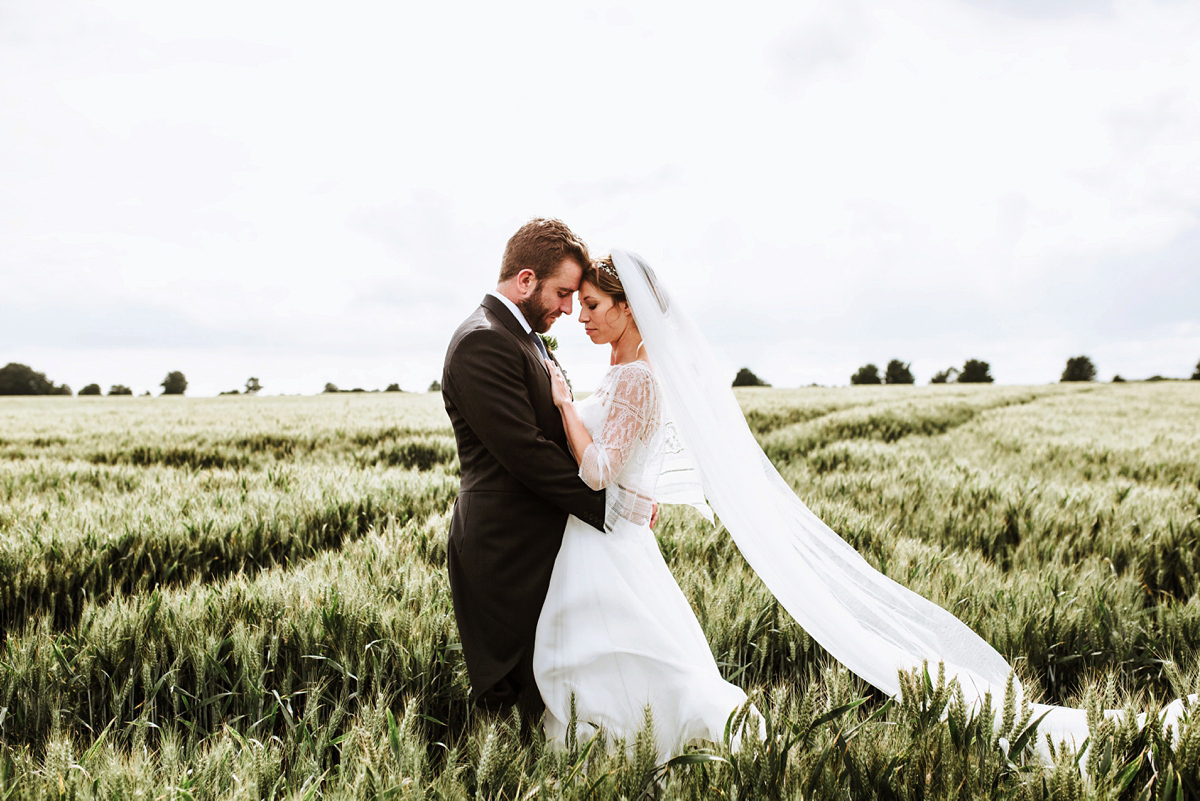 Chrissie wore a Stephanie Allin gown for her wedding at Cripps Barn in the Cotswolds. Photography by Frankee Victoria. Chrissie wore a Stephanie Allin gown for her wedding at Cripps Barn in the Cotswolds. Photography by Frankee Victoria.