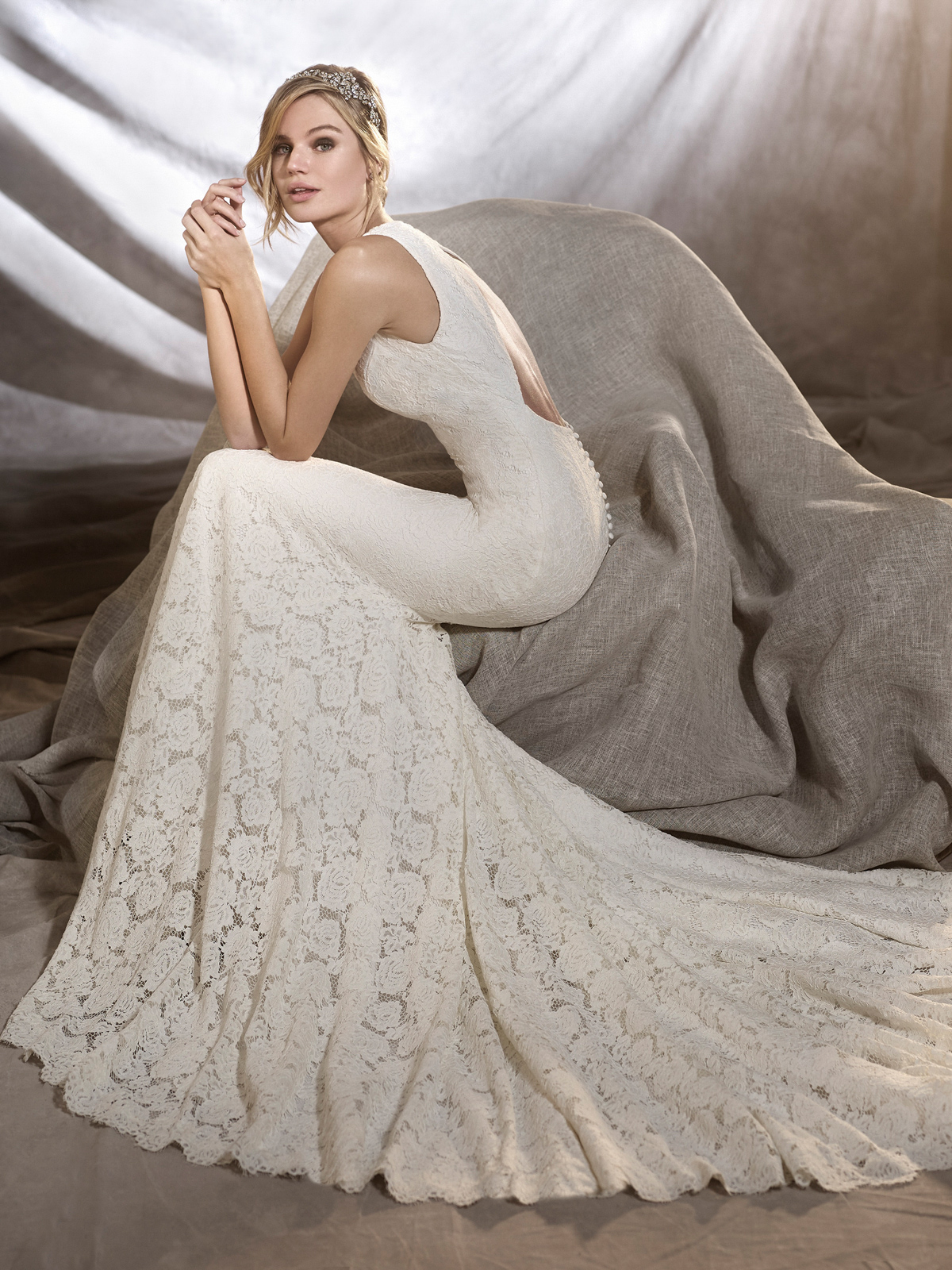 Elegance redefined - the beautiful new 2017 bridal collections from Pronovias.