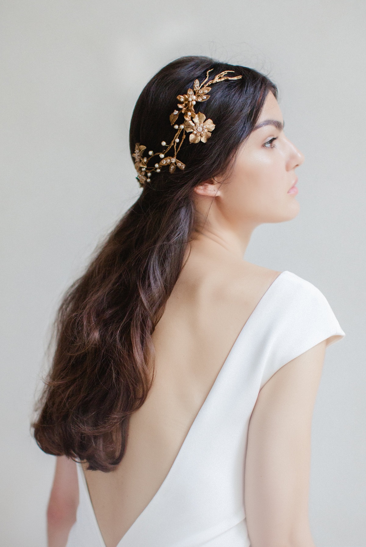 Jannie Baltzer Copenhagen - A 2017 collection of delicate, nature inspired couture bridal headpieces. Jannie Baltzer Copenhagen - A 2017 collection of delicate, nature inspired couture bridal headpieces.