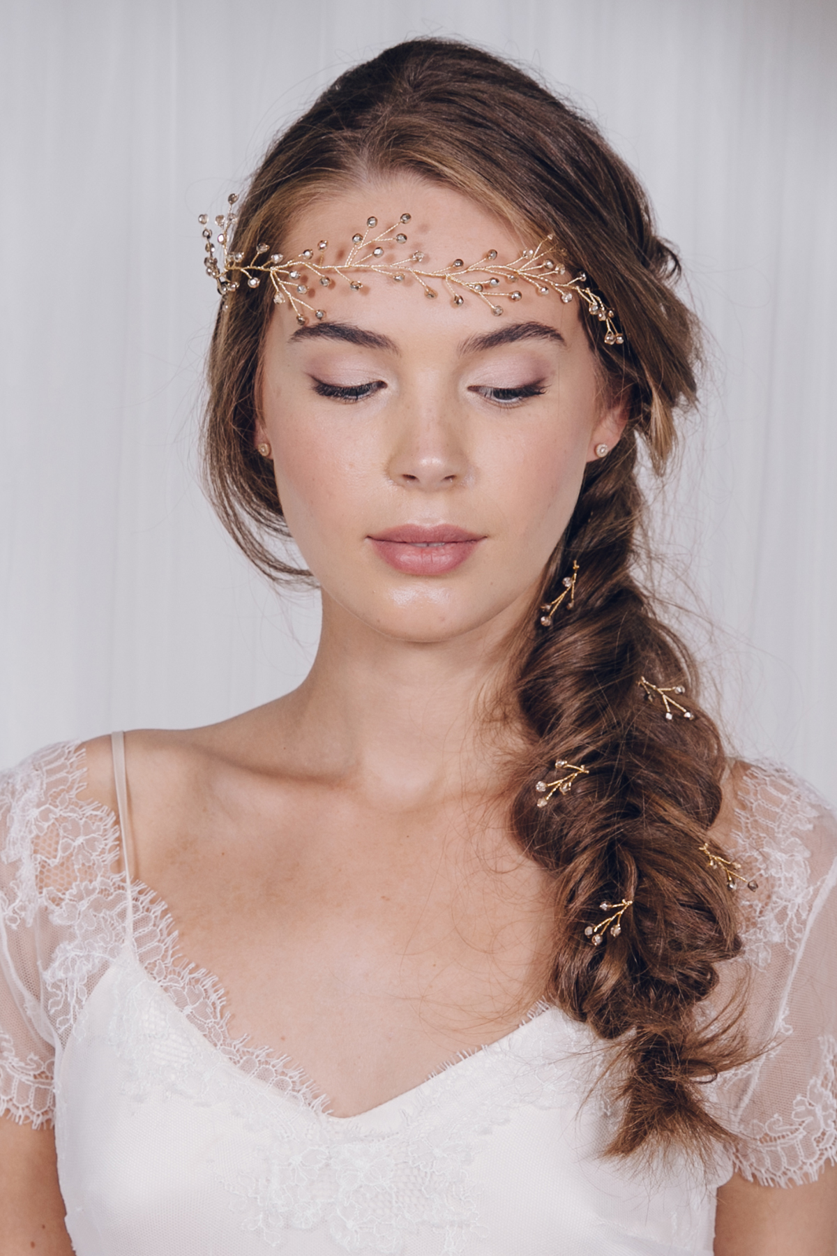 A guide to bridal hair accessory styling with Debbie Carlisle.