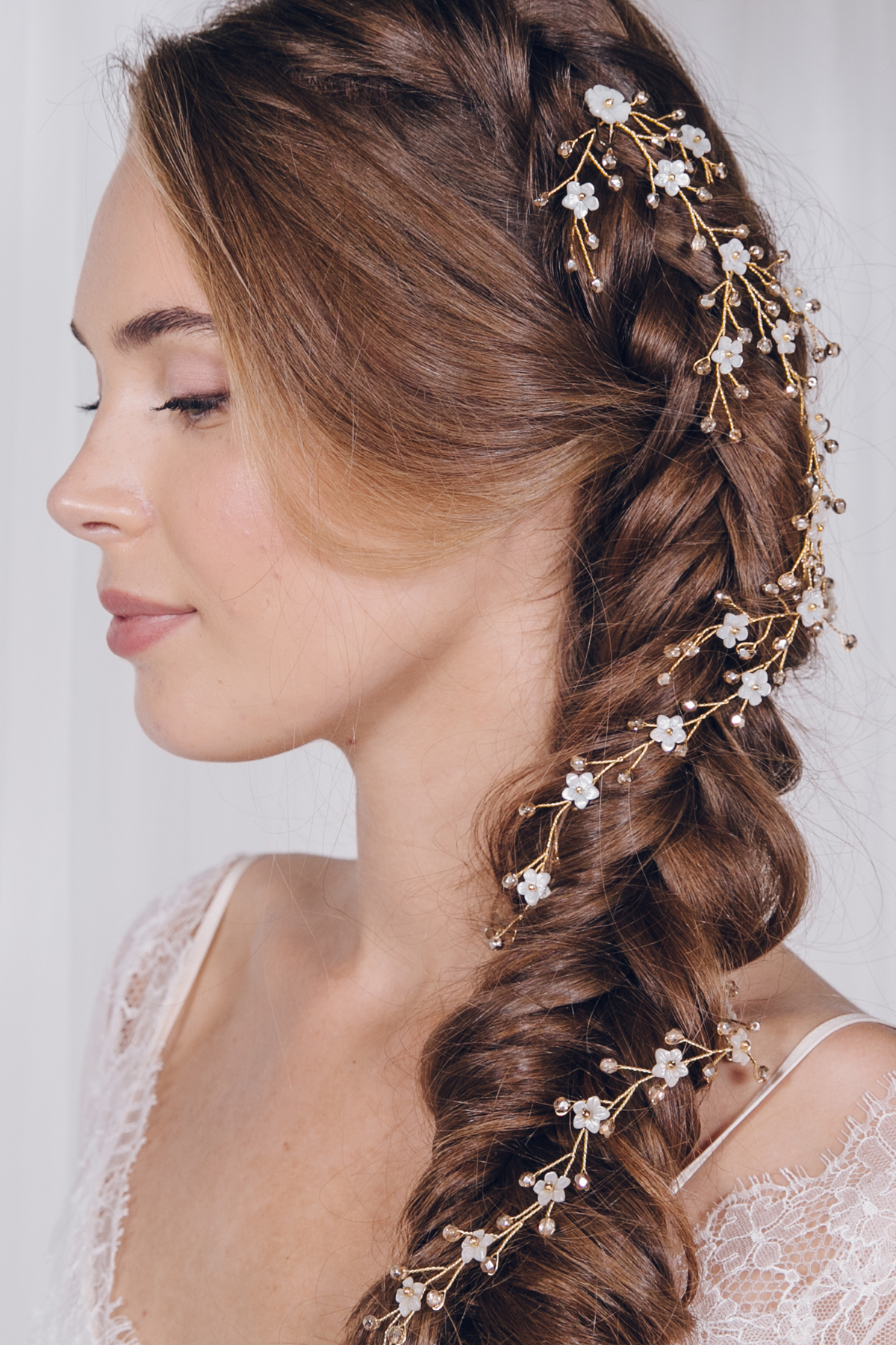 A guide to bridal hair accessory styling with Debbie Carlisle.