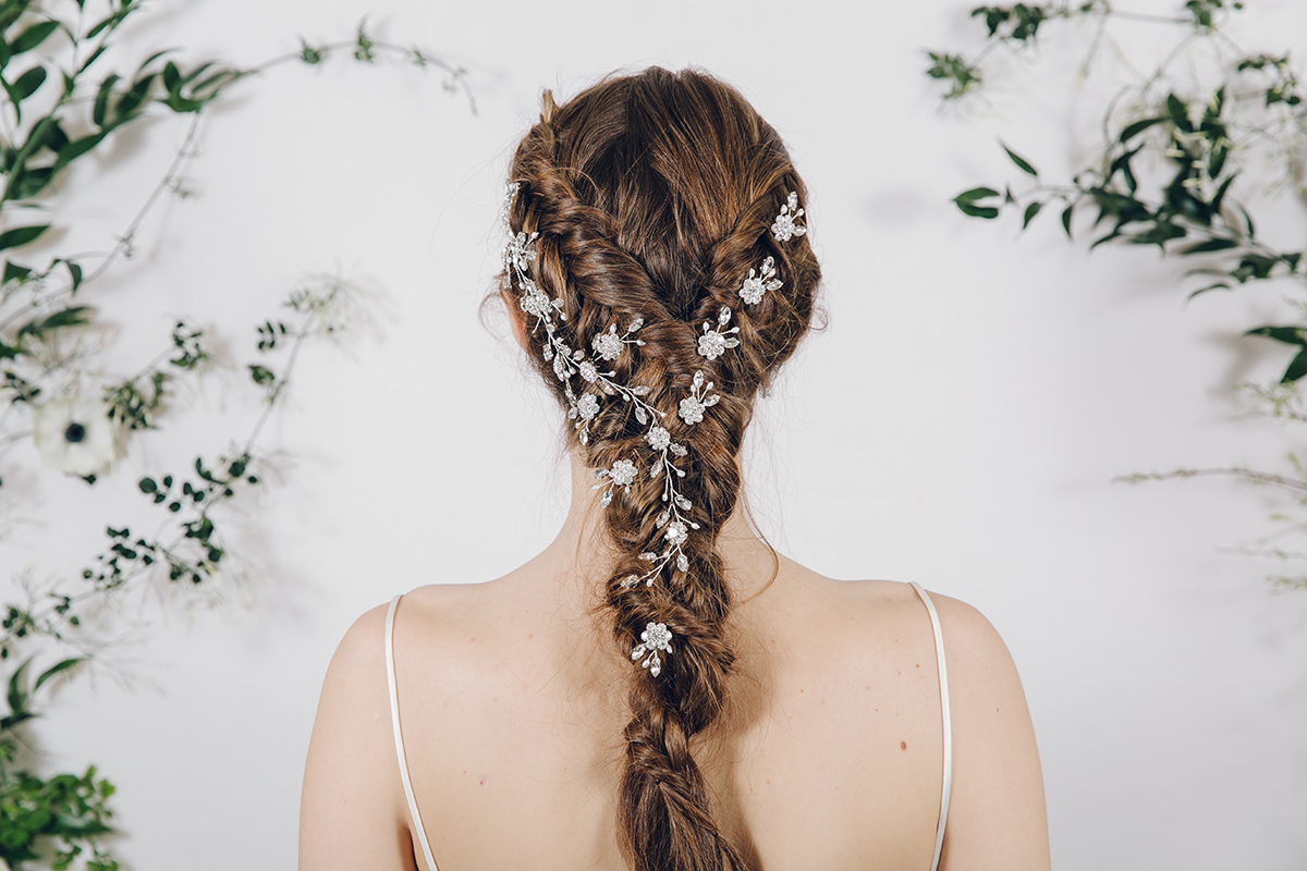 A guide to bridal hair accessory styling with Debbie Carlisle.