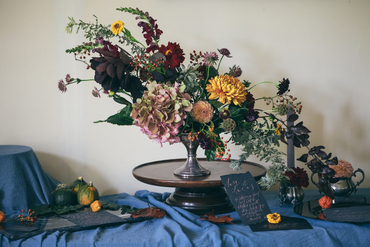 A nature and autumn inspired editorial for the free spirited and creative bride. Calligraphy by Moon & Tide. Captured by Bickerstaff Photograpy.