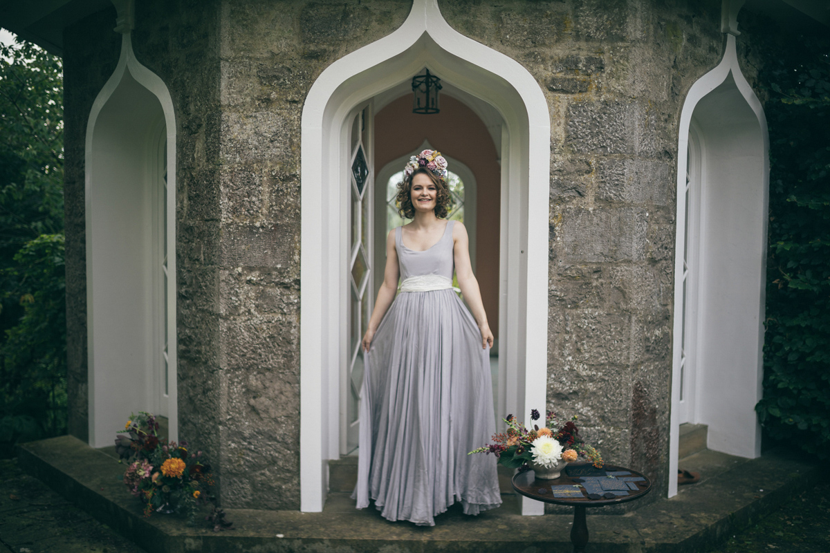 A nature and autumn inspired editorial for the free spirited and creative bride. Calligraphy by Moon & Tide. Captured by Bickerstaff Photograpy.