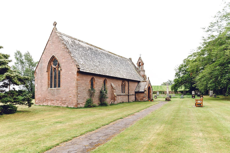 Hannah wore a Regency period inspired dress she made herself for her homemade village hall wedding. Photography by Ash James.