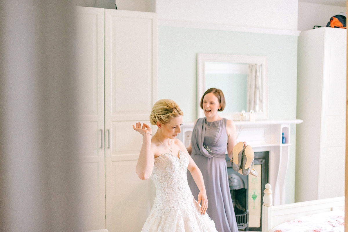 A pretty pastel toned and homemade Spring wedding at Alnwick Treehouse. Photography by Sarah-Jane Ethan.