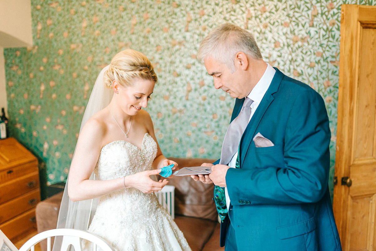 A pretty pastel toned and homemade Spring wedding at Alnwick Treehouse. Photography by Sarah-Jane Ethan.