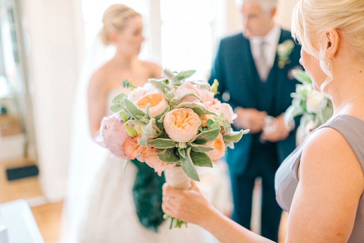 A pretty pastel toned and homemade Spring wedding at Alnwick Treehouse. Photography by Sarah-Jane Ethan.