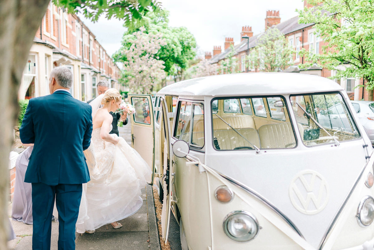 A pretty pastel toned and homemade Spring wedding at Alnwick Treehouse. Photography by Sarah-Jane Ethan.