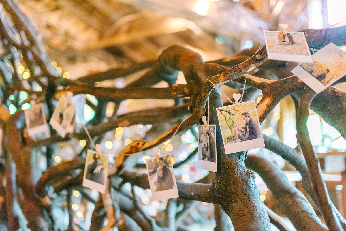 A pretty pastel toned and homemade Spring wedding at Alnwick Treehouse. Photography by Sarah-Jane Ethan.