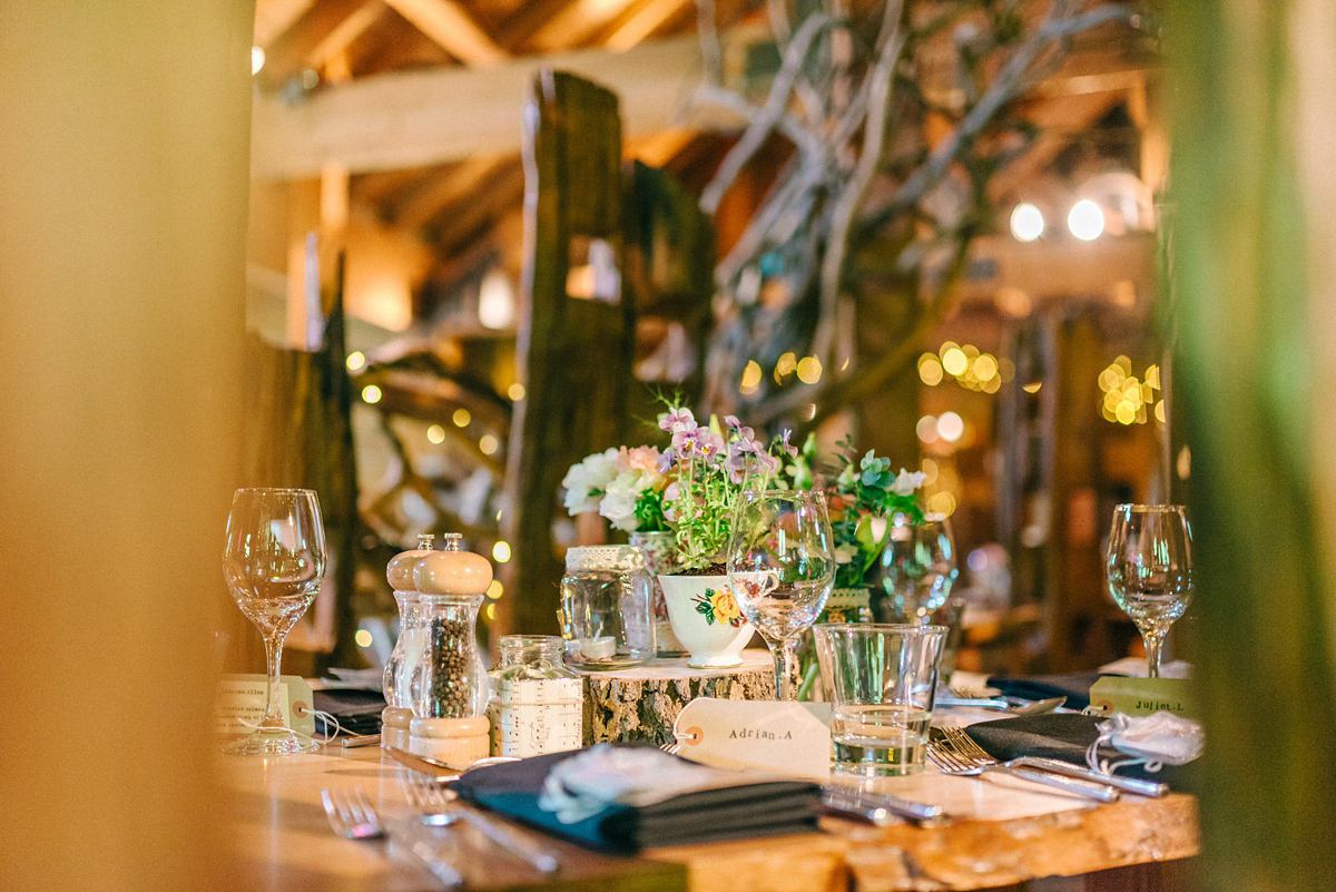 A pretty pastel toned and homemade Spring wedding at Alnwick Treehouse. Photography by Sarah-Jane Ethan.