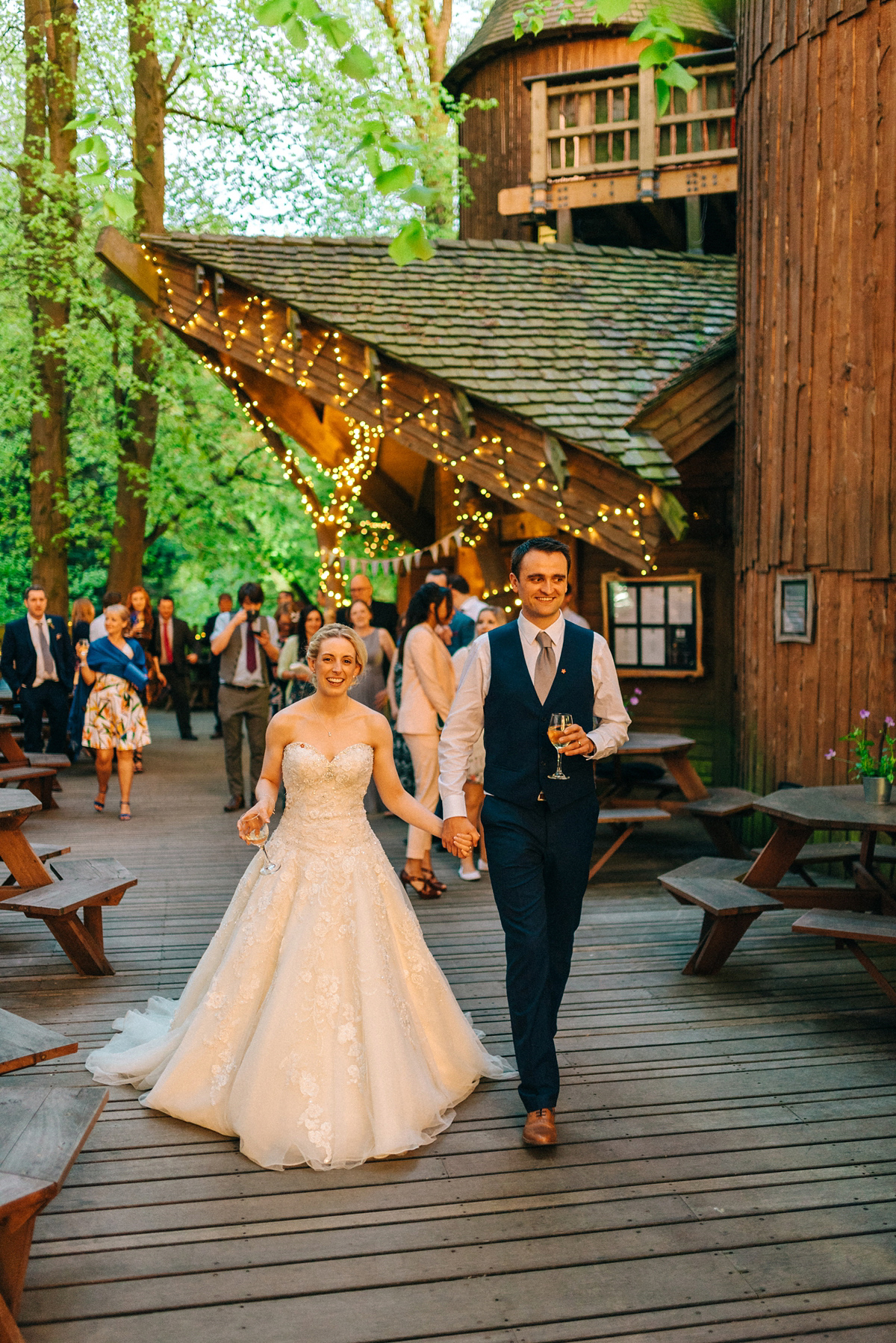 wpid457396 alnwick treehouse wedding 75