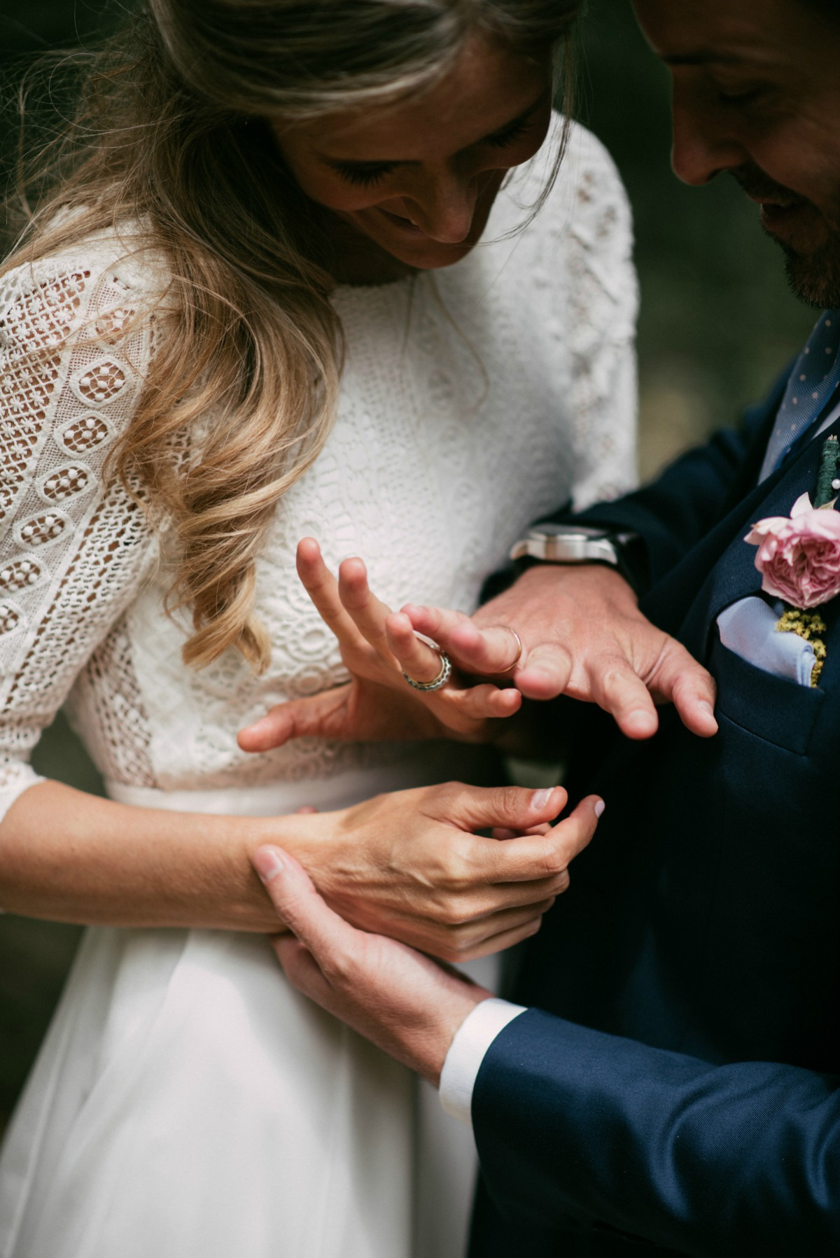 Bride Margarita wore a backless dress for her rustic woodland wedding in Spain. Photography by Sarah Lobla.