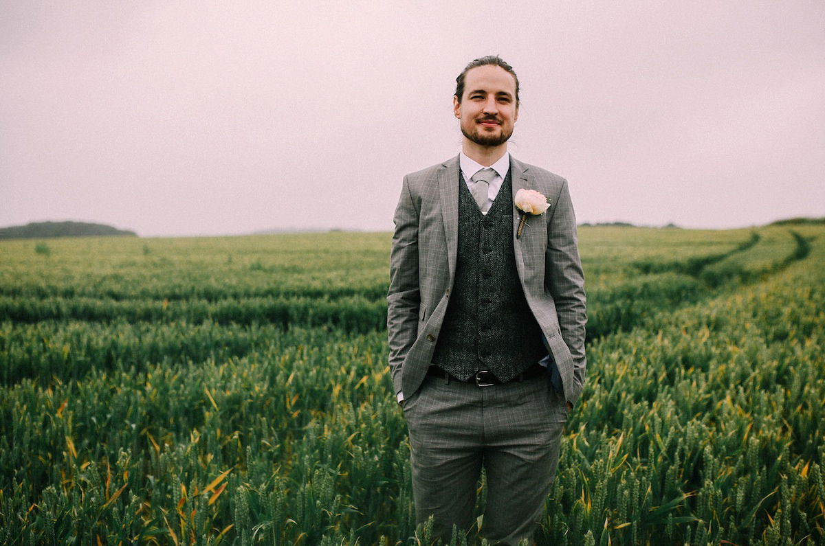 A festival inspired farm wedding in shades of peach. Photography by Rosie Hardy and Adam Bird.