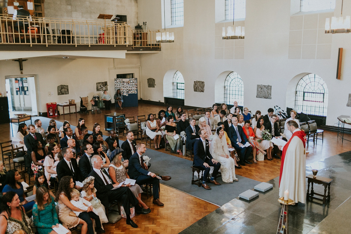 Bride Su wore a Needle & Thread wedding dress for her modern and elegant London wedding. She and her husband Nik met through online dating agency, Guardian Soulmates.