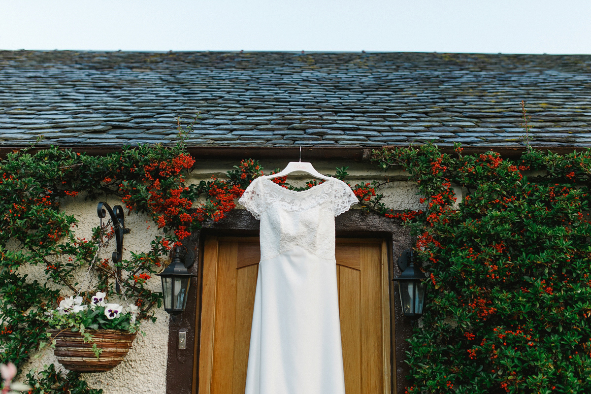 Laura wore a Charlotte Balbier gown for her elegant Autumn wedding at Lochgreen House in Ayrshire, Scotland. Photography by The Gibsons.