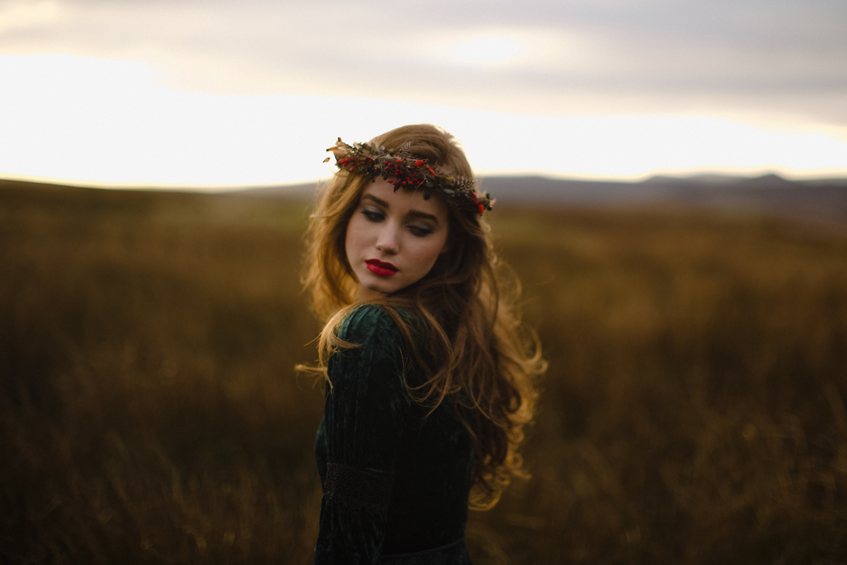 winter wedding natural wild bride 27