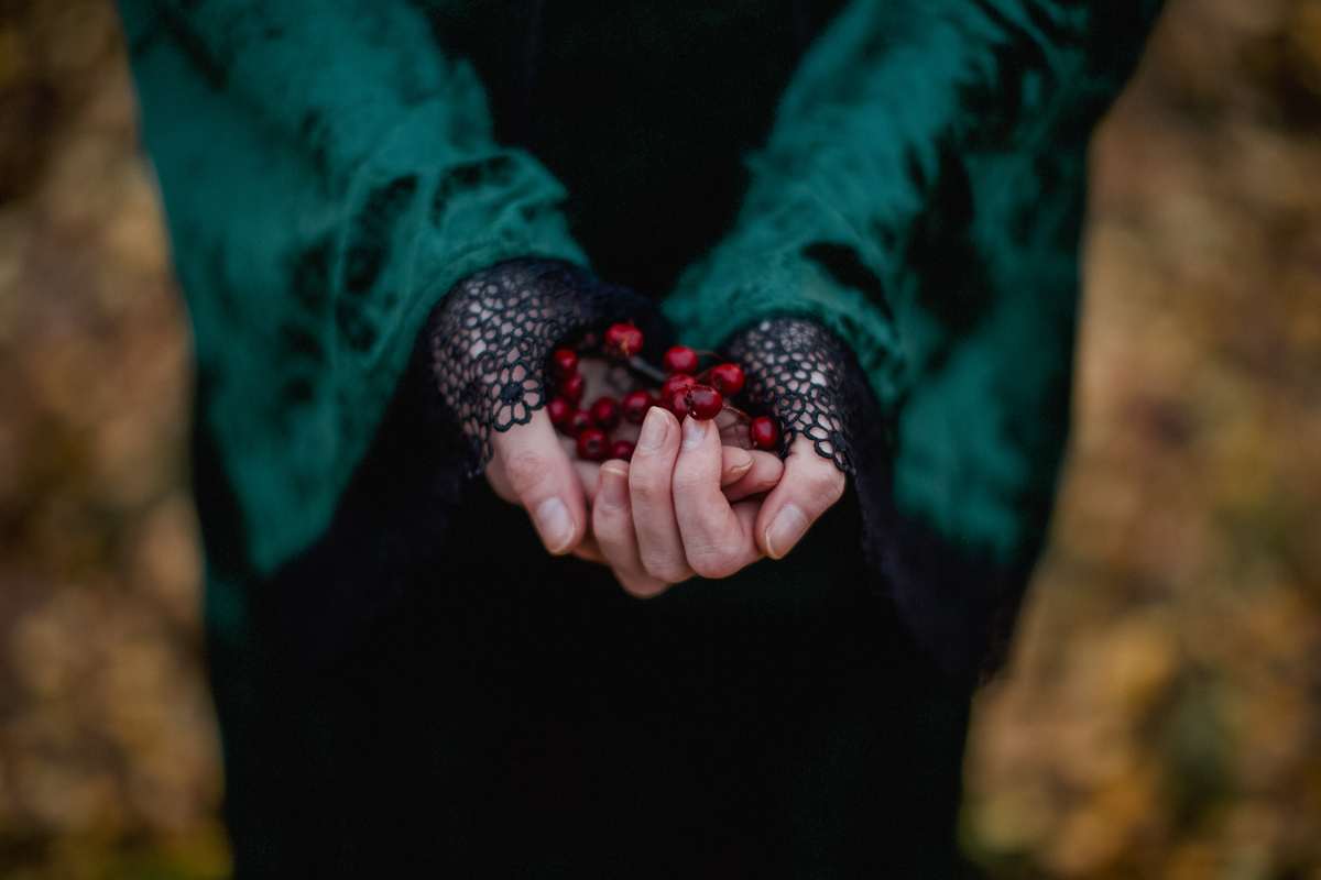 winter wedding natural wild bride 33