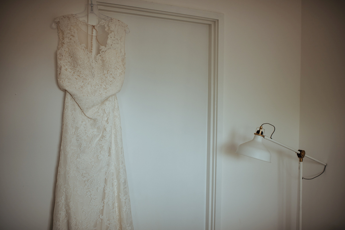 Beth wore a Watters gown and carried an all-white bouquet for her effortlessly elegant, cool, modern and stylish London wedding. Images captured by Wheels & Co Photography. Beth wore a Watters gown and carried an all-white bouquet for her effortlessly elegant, cool, modern and stylish London wedding. Images captured by Wheels & Co Photography.
