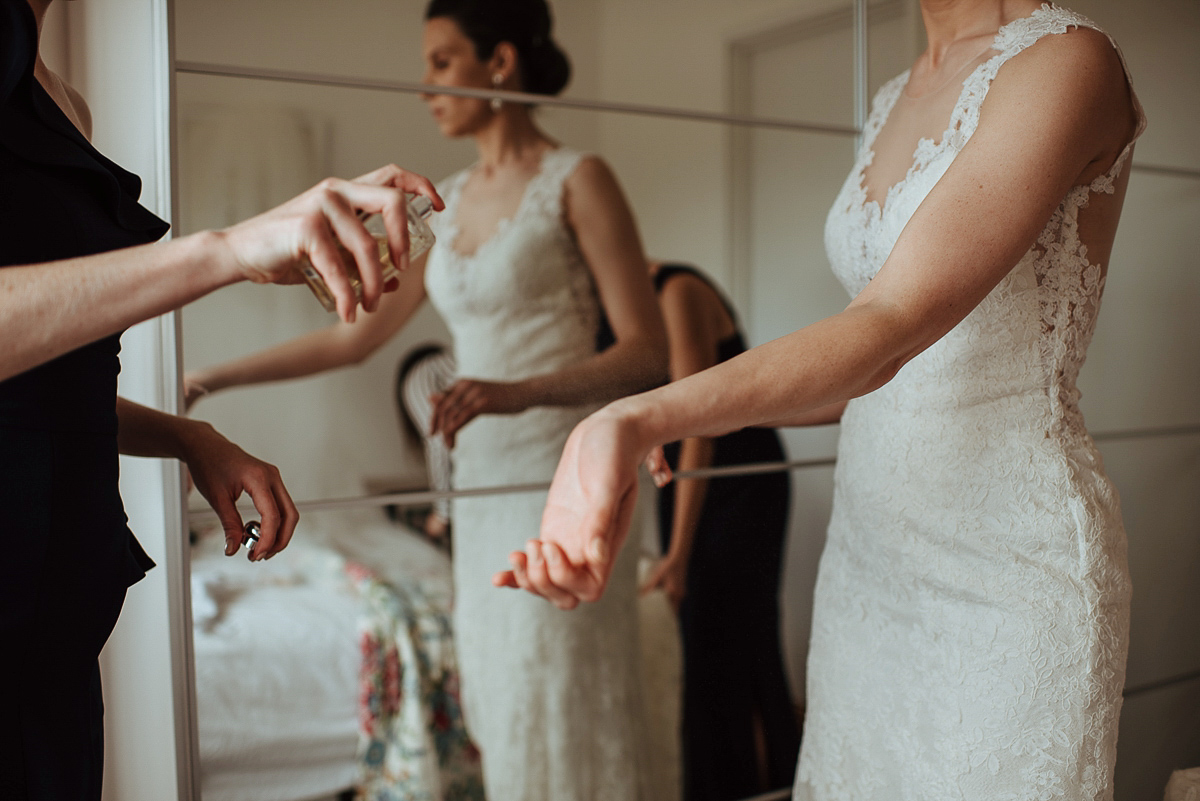 Beth wore a Watters gown and carried an all-white bouquet for her effortlessly elegant, cool, modern and stylish London wedding. Images captured by Wheels & Co Photography. Beth wore a Watters gown and carried an all-white bouquet for her effortlessly elegant, cool, modern and stylish London wedding. Images captured by Wheels & Co Photography.