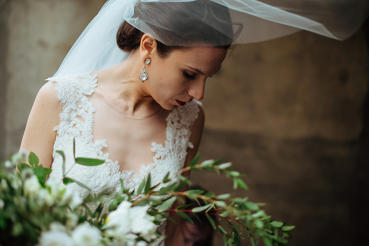 Beth wore a Watters gown and carried an all-white bouquet for her effortlessly elegant, cool, modern and stylish London wedding. Images captured by Wheels & Co Photography.