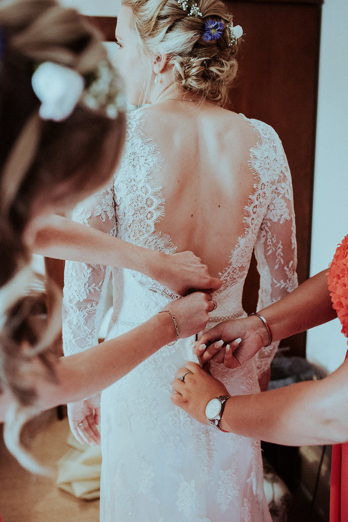 The bride wore an Essense of Australia gown for her colourful and homespun Summer wedding. Photography by Shutter Go Click.