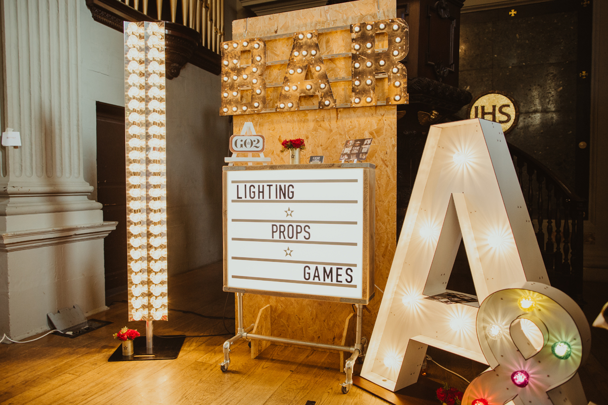 0P8A2556twc wedding fair