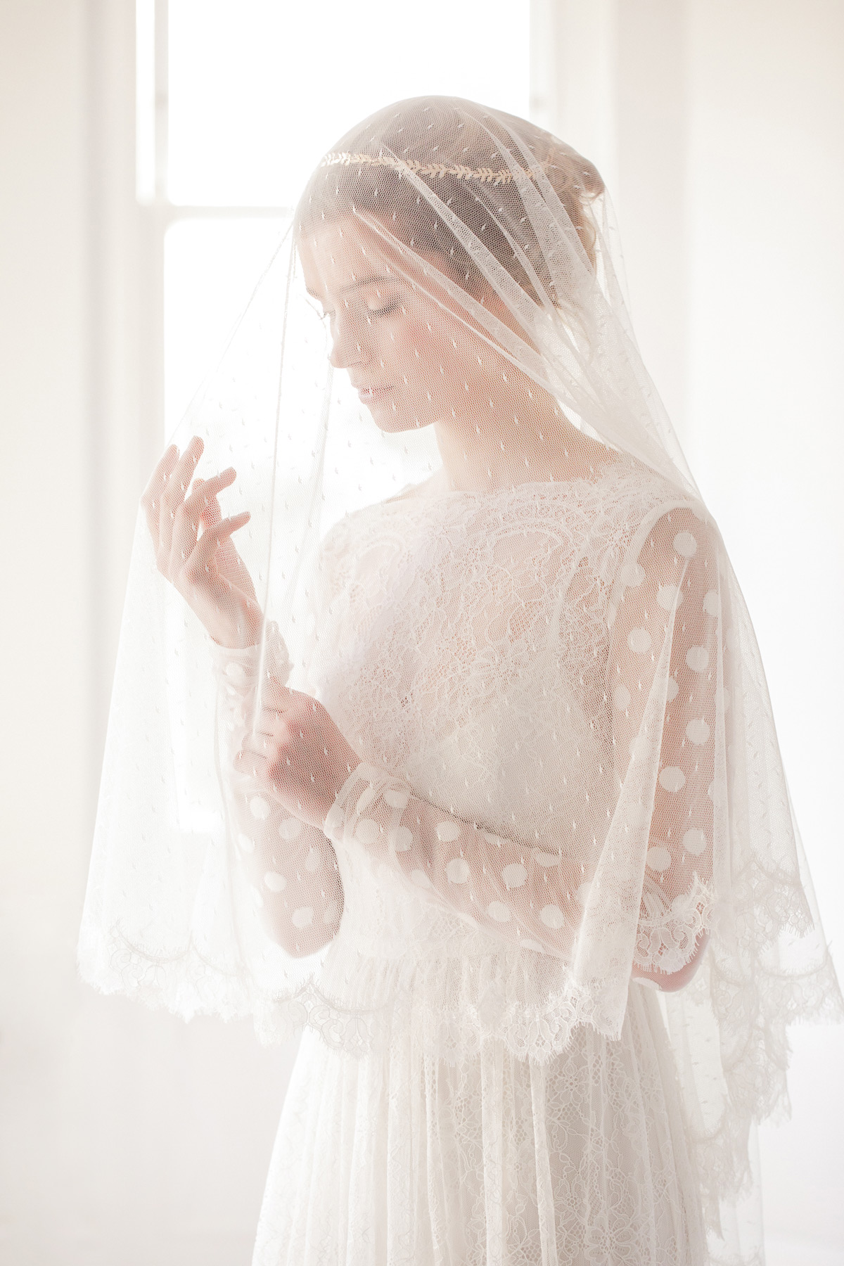 Polka dot drop veil lace edge Amie Britten weddings1 - Romantic & Beautiful – The Veil Collection By Britten Polka-dot-drop-veil-lace-edge--Amie--Britten-weddings