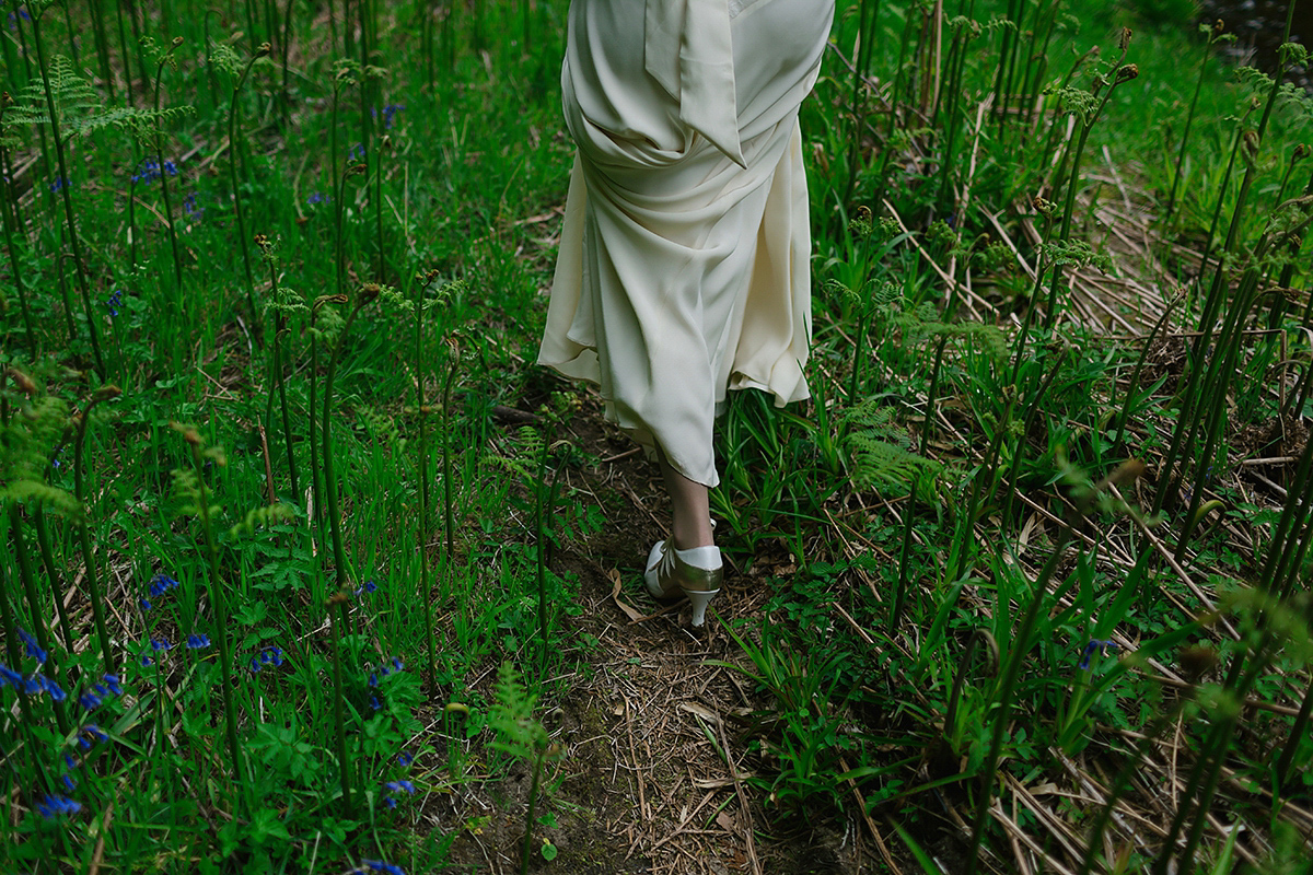 belle and bunty humanist outdoor wedding 37 1