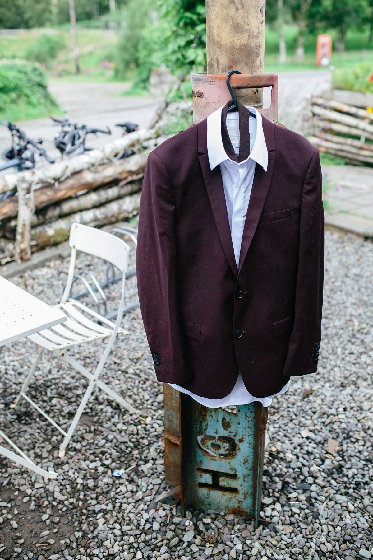 Jillian wore a dusky pink 2-piece dress by Watters for her romantic outdoor wedding ceremony in Scotland. Captured by MIrrorbox Photography.