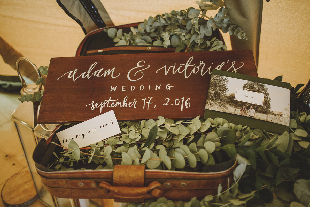 Toria wore a Rue de Seine gown for her natural, organic, Kinfolk inspired and bohemian wedding. Photography by Kat Hill. Toria wore a Rue de Seine gown for her natural, organic, Kinfolk inspired and bohemian wedding. Photography by Kat Hill.