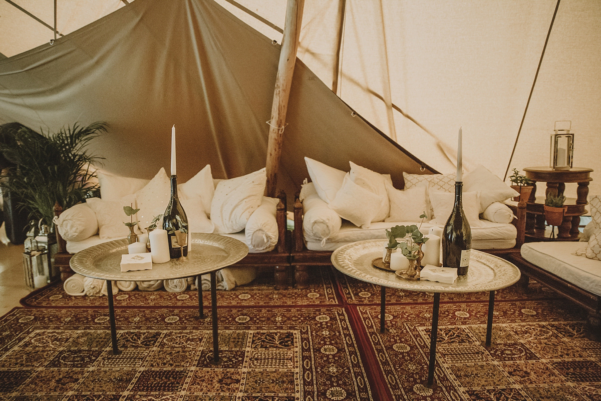 Toria wore a Rue de Seine gown for her natural, organic, Kinfolk inspired and bohemian wedding. Photography by Kat Hill. Toria wore a Rue de Seine gown for her natural, organic, Kinfolk inspired and bohemian wedding. Photography by Kat Hill.