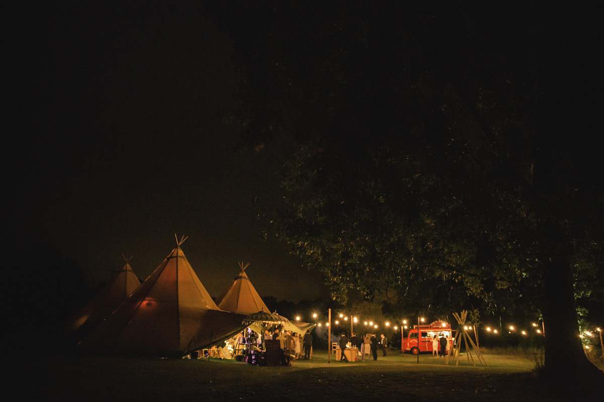 Toria wore a Rue de Seine gown for her natural, organic, Kinfolk inspired and bohemian wedding. Photography by Kat Hill. Toria wore a Rue de Seine gown for her natural, organic, Kinfolk inspired and bohemian wedding. Photography by Kat Hill.