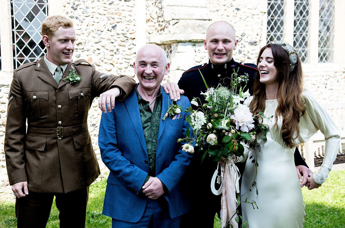 A 1930 S Vintage Dress For A Bohemian Country Wedding Love My Dress Uk Wedding Blog Wedding Directory