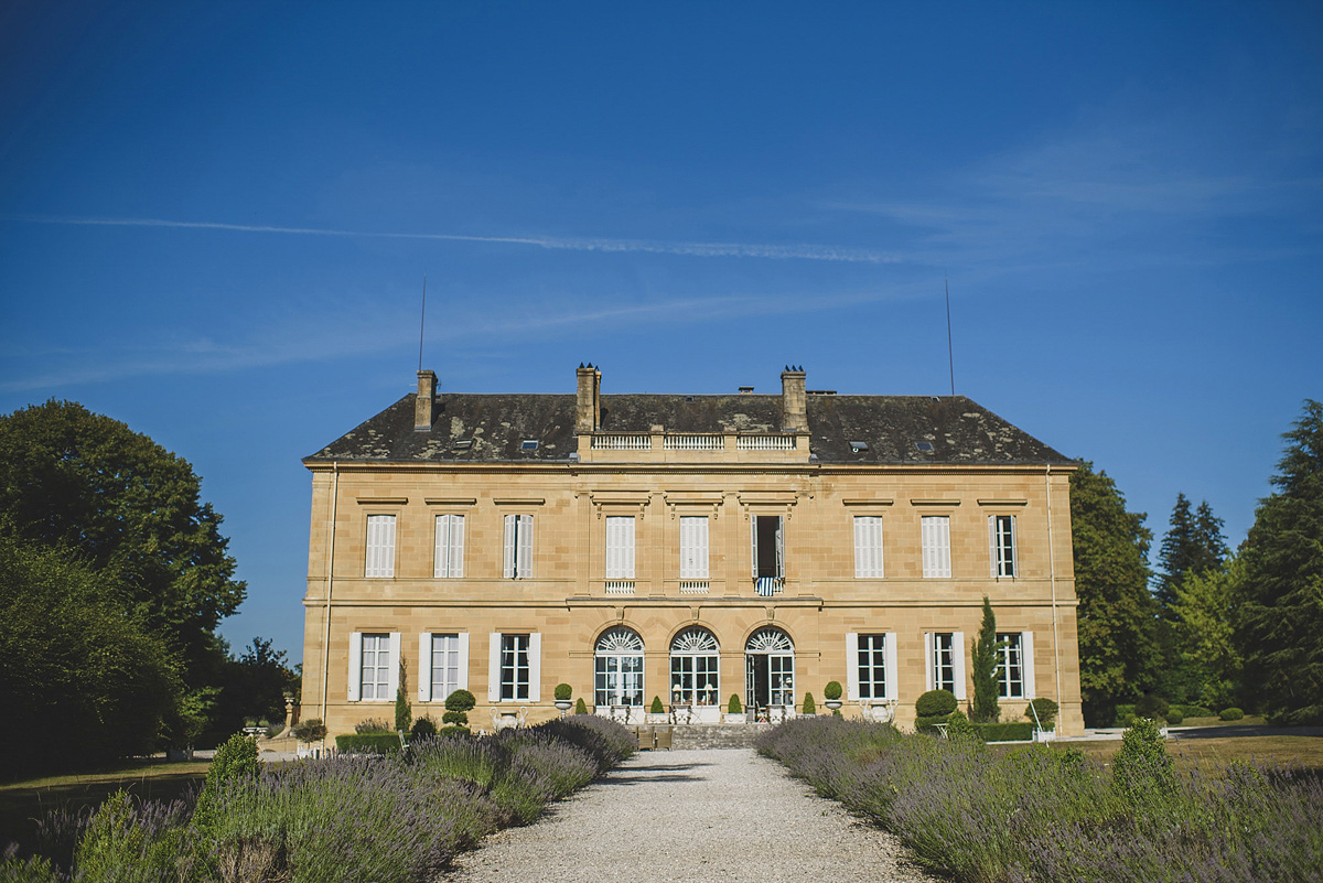 Helaina and Dan had an English country garden-meets French boho chic wedding at Chateau La Durantie in The Dordogne. Photography by Rik Pennington.