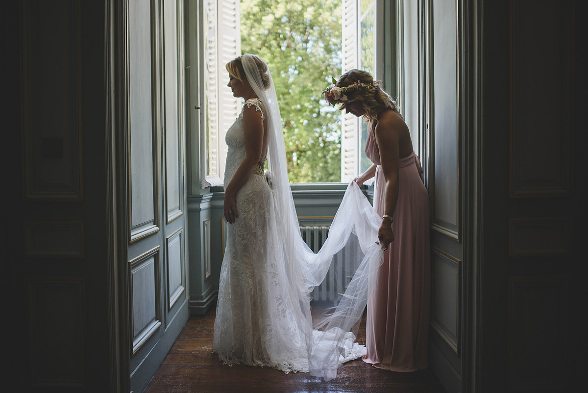 Helaina and Dan had an English country garden-meets French boho chic wedding at Chateau La Durantie in The Dordogne. Photography by Rik Pennington.