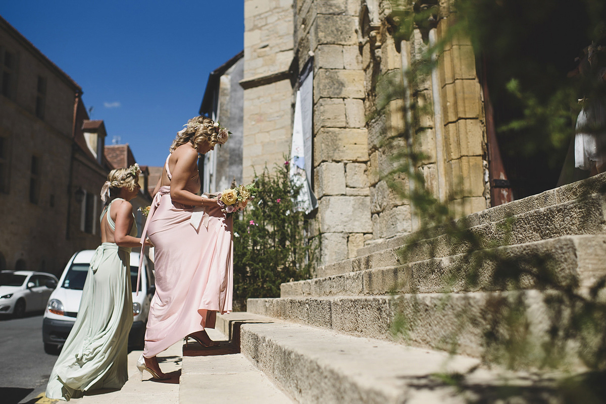 Helaina and Dan had an English country garden-meets French boho chic wedding at Chateau La Durantie in The Dordogne. Photography by Rik Pennington.