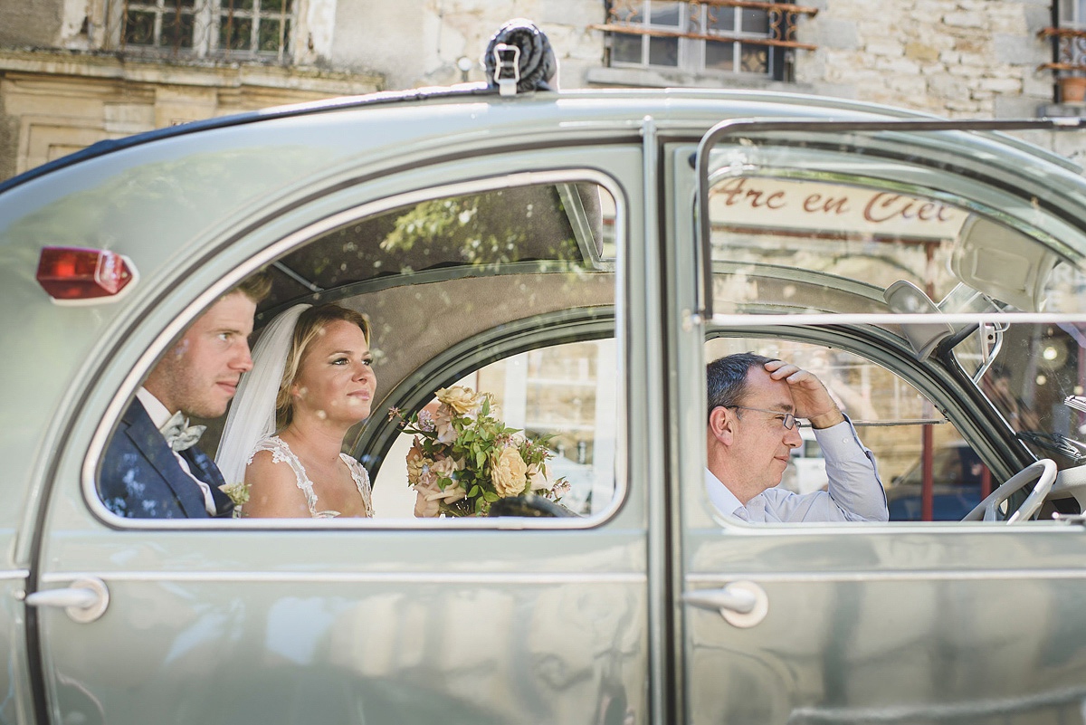 Helaina and Dan had an English country garden-meets French boho chic wedding at Chateau La Durantie in The Dordogne. Photography by Rik Pennington.