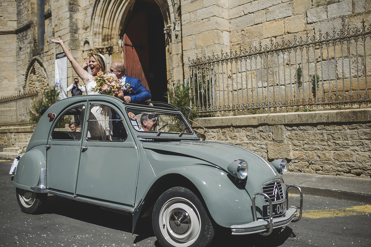 Helaina and Dan had an English country garden-meets French boho chic wedding at Chateau La Durantie in The Dordogne. Photography by Rik Pennington.