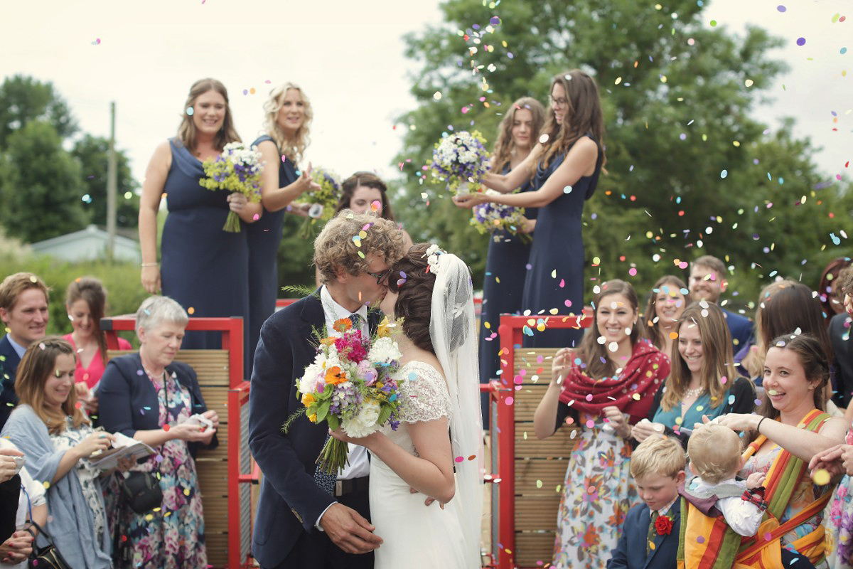 Laure de Sagazan colourful barn wedding 79 1