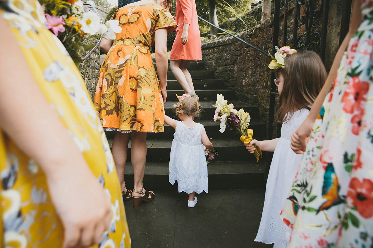 colourful relaxed somerset summer wedding 21 1