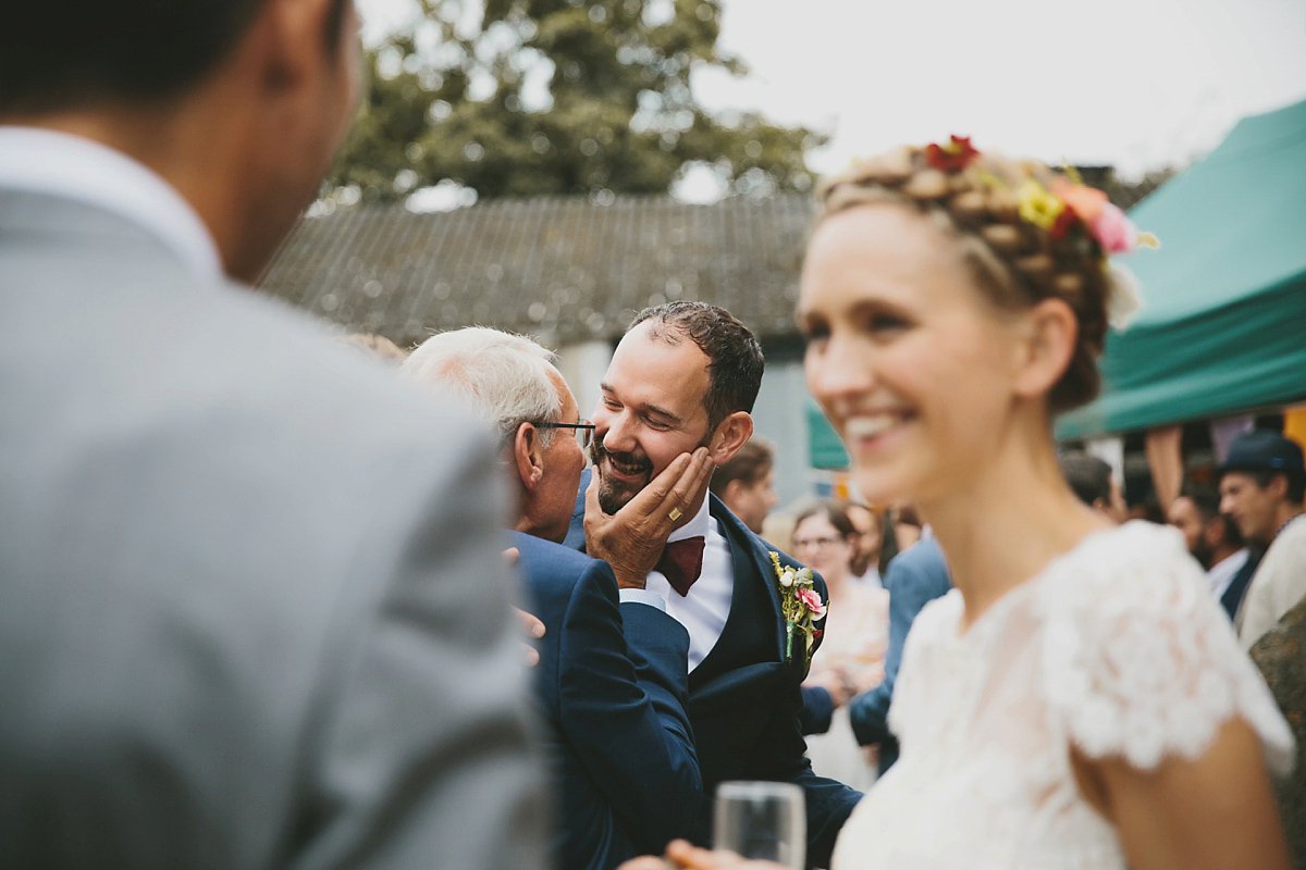 colourful relaxed somerset summer wedding 50 1