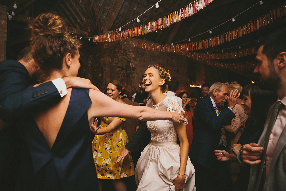 colourful relaxed somerset summer wedding 68 1